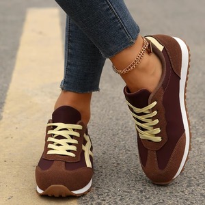 Chaussures de sport décontractées pour femmes, tendance et à la mode, fabriquées en tissu de haute qualité avec semelles épaisses - Product Image 2