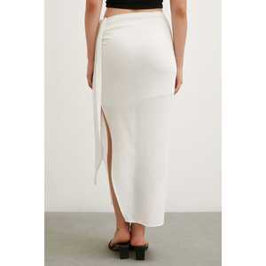 Falda con lazo frontal para mujer, longitud media, algodón, bambú, gasa, suave, cintura regular, color crudo - Product Image 1