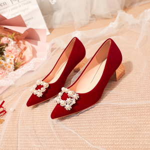 Premium Sexy Red Mary Jane <span class=keywords><strong>Zapatos</strong></span> individuales <span class=keywords><strong>Zapatos</strong></span> de novia Luz de lujo Perla <span class=keywords><strong>Tacón</strong></span> <span class=keywords><strong>medio</strong></span> Tallas grandes <span class=keywords><strong>Zapatos</strong></span> de <span class=keywords><strong>tacón</strong></span> alto - Product Image 2