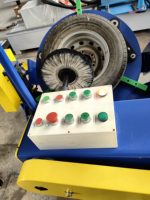 Machine de polissage de moyeux de roues semi-automatique en acier au carbone robuste pour camions, bus et remorques