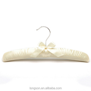 Giá Đỡ Đệm Sa Tanh Nhà Cung Cấp Trung Quốc, Móc Treo Đệm Vải Cho Quần Áo Trẻ Em - Product Image 1