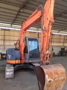 HITACHI รถขุดตีนตะขาบขนาดเล็ก7ตันมือสอง Zx75US ปั๊มไฮดรอลิก KYB ทำงานต่ำชั่วโมง - Product Image 6