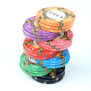 Ensemble de <span class=keywords><strong>jetons</strong></span> de <span class=keywords><strong>poker</strong></span> 39 mm et 10 g en céramique avec valeur en euros, provenant d'une usine professionnelle de <span class=keywords><strong>jetons</strong></span> de <span class=keywords><strong>poker</strong></span> en céramique pour casino, vente en gros. - Product Image 4