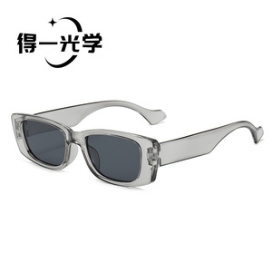 De Yi <b>Optics</b> Fashion Sunglasses For Women UV400 PC Frame Small Square Style Outdoor Use - Product Image 2