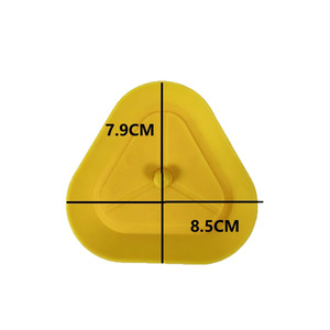 Portable Card Holder Plastic Triangular Shape For Playing Cards Game Accessory Handheld Card Gripper Fun Interactive Design - Product Image 5