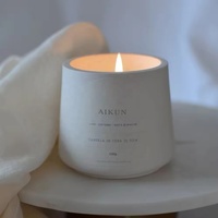 AIKUN Vente en gros Bougies parfumées aromatiques de luxe faites à la main Pots en céramique Bougie parfumée à la cire de soja élégante et simple