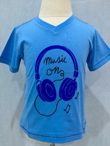 เสื้อยืดแขนสั้นคอวีสำหรับเด็กอายุ 2-8 ปี ผลิตจากผ้าฝ้าย 100% 30 คอม 160-170 กรัม/ตร.ม. (40) - Product Image 5