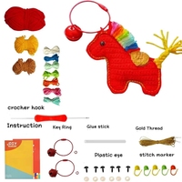 Porte-clés pendentif cheval rouge, kit de crochet DIY fait main, fournitures artisanales pour chevaux, kit de crochet facile pour débutants, tricotage de fil mignon en forme d'animal