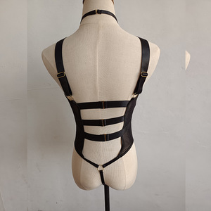 Nuevo body sexy de malla transpirable con tirantes de tres puntos y diseño hueco, estilo transfronterizo, color negro, para mujer. - Product Image 3