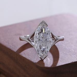 Bague en or blanc 10 carats avec diamant de laboratoire de forme marquise, D VVS2, environ 1 carat. Cadeau d'anniversaire de mariage, bijoux fins personnalisables - Product Image 5