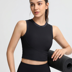 Débardeur de yoga côtelé sans manches pour femme avec coussinets intégrés, débardeur de sport court à col rond pour la gym, le Pilates et l'entraînement, vente en gros - Product Image 2