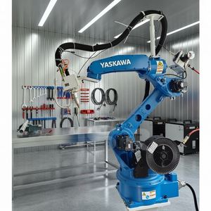 Robot de soudage industriel Yaskawa AR1440 d'origine, 6 axes, MIG, pour les structures en acier, les chantiers de construction - Product Image 1