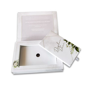 <span class=keywords><strong>4</strong></span>.3 pouces, dépliant vidéo avec boîte-cadeau, tampon chaud en or et carte vidéo LCD revêtue UV et courrier vidéo. - Product Image 1