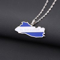 Collier en acier inoxydable avec carte de l'El Salvador et drapeau national, série cartes de pays, pendentif décoratif tendance, souvenir, cadeau