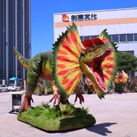 Dinosaure animatronique Dilophosaurus pulvérisant de l'eau, robot de simulation avec bouche, couronne, cou, corps et queue mobiles pour parc à thème