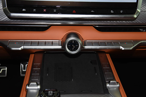 Serbatoio 2025 700 nuovo modello batteria al litio 3.0T 4WD lusso ultima edizione SUV Hi4-T Full-size diretta all'ingrosso grande parete <span class=keywords><strong>ibrida</strong></span> - Product Image 3