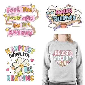 Coloré être gentil bonne journée lecture la plus heureuse DTF impression conçoit des citations de <span class=keywords><strong>pensée</strong></span> <span class=keywords><strong>positive</strong></span> fer sur les décalcomanies de transfert pour les vêtements - Product Image 1