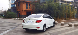 Hyundai Verna 2016 1.4 GLS Manual, Auto Usado Barato, Volante a la Izquierda, Sedán Compacto, Eficiente en Combustible, para Desplazamientos Diarios - Product Image 6