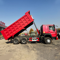 Nouveau camion à benne de 16 m3 diesel Howo 6x4 8x4 avec vérin hydraulique