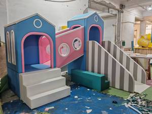 Attrezzatura per Parco Giochi Morbido al Coperto per Bambini LEDI, Castello Giocoso con Scivolo e Piscina di Palline per Parco Divertimenti per Bambini - Product Image 2