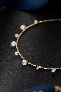 Bracelet chaîne en or blanc massif 18 carats de luxe avec diamant de laboratoire taille cœur de 0,94 ct |   Chaîne avec diamant de laboratoire taille cœur - Product Image 3