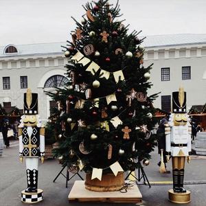 Grande statue de casse-noisette en fibre de verre, imperméable et durable, pour décorations festives de Noël, de remise de diplôme, de Thanksgiving, de la fête des Pères et autres événements, direct usine - Product Image 2