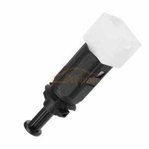 Interruptor de luz de freno de alta calidad Aelwen utilizado para Mitsubishi Colt OE No. 25320-00QAA 4415882 4404452 - Product Image 2