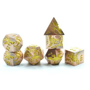 Ensemble <span class=keywords><strong>de</strong></span> 7 dés polyédriques en métal avec motif <span class=keywords><strong>de</strong></span> libellule dorée, dés <span class=keywords><strong>de</strong></span> jeu <span class=keywords><strong>de</strong></span> rôle robustes - Product Image 2