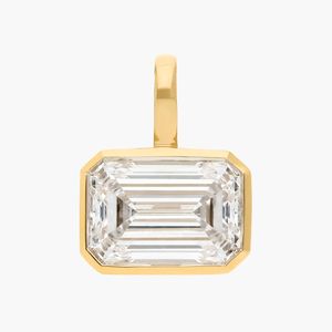Collar con Colgante <span class=keywords><strong>de</strong></span> Diamante <span class=keywords><strong>de</strong></span> Laboratorio con Corte Esmeralda <span class=keywords><strong>y</strong></span> Engaste <span class=keywords><strong>de</strong></span> Bisel en Oro Sólido Amarillo <span class=keywords><strong>de</strong></span> 18K, Colgante Solitario <span class=keywords><strong>de</strong></span> Diamante - Product Image 3