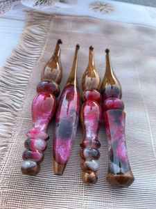 Ganchos de ganchillo de resina y madera suaves, ergonómicos, ligeros y duraderos para tejer, proyectos de ganchillo, trabajo con hilo y manualidades. - Product Image 6