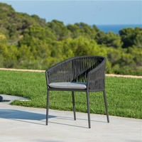 Mobilier de jardin moderne Table d'extérieur avec chaises Ensemble de salle à manger patio pour hôtel restaurant villa