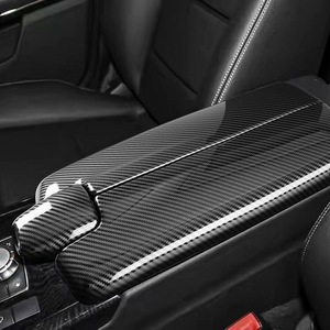 Cubierta de Reposabrazos Xingbaiwang Estilo Fibra de Carbono para Mercedes-Benz W212 C218, Protección para la Consola Central - Product Image 3