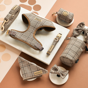 Set Kalung, Tali, dan <span class=keywords><strong>Harness</strong></span> Anjing Premium Grosir Mewah dengan Logo Kustom dan Pola Cetak untuk Hewan Peliharaan - Product Image 1