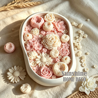 Maßgefertigte Luxus-Duftkerzen mit Blütenmotiv in Großer Unregelmäßiger Schale, Elegante Handgemachte Natürliche Sojawachs-Aromatherapie-Kerzen für Zuhause