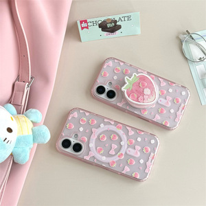Funda Magnética Transparente Rosa con Diseño de Fresa para iPhone 16 Pro Max 15 14 13, Linda Funda para Mujer - Product Image 3