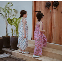 Vêtements coréens pour enfants : Combinaison d'été ample à bretelles pour filles, en coton imprimé numérique floral, style rétro blanc, mignonne