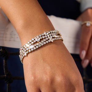 <span class=keywords><strong>Lot</strong></span> <span class=keywords><strong>de</strong></span> bijoux en gros : Ensemble <span class=keywords><strong>de</strong></span> bracelets tennis en <span class=keywords><strong>acier</strong></span> <span class=keywords><strong>inoxydable</strong></span> plaqué or avec zircone cubique assortie, 5 styles (Cœur, Émeraude, Ovale, Rond), entièrement pavé - Product Image 2