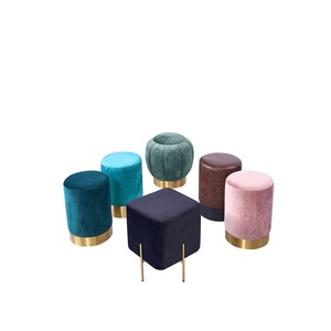 <span class=keywords><strong>Maison</strong></span> chambre velours rond canapé rembourré ottoman avec métal doré tabouret <span class=keywords><strong>de</strong></span> base pour mariage - Product Image 6