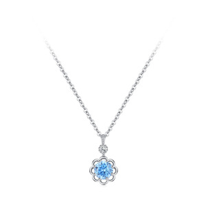 Colgante personalizable de plata de ley S925 con circonita azul exquisita en forma de flor, joyería para mujer para bodas. - Product Image 1