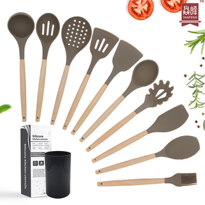 <span class=keywords><strong>Vendeur</strong></span> chaud maison et accessoires de <span class=keywords><strong>cuisine</strong></span> 10 pièces ensemble d'ustensiles de <span class=keywords><strong>cuisine</strong></span> <span class=keywords><strong>en</strong></span> silicone - Product Image 1