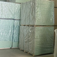 Panneaux de particules tubulaires creux haute résistance E1 résistants à l'humidité pour la décoration intérieure des portes en bois et des chambres d'hôtel