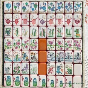 Fichas de Mahjong Americanas de Acrílico - Tamaño 32, Cuatro Capas, Tamaño 36; Juego de 160 Fichas para Mezclar a Mano; Juego de Mahjong de Viaje en Caja de Cartón - Product Image 3
