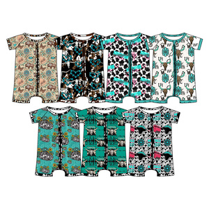 Pre-ordenar: Pelele de moda personalizado para bebés y niños pequeños, con estampado de vacas estilo <span class=keywords><strong>vaquero</strong></span> del oeste, de manga corta, elástico, con cremallera, tipo pijama corto. - Product Image 1