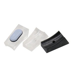 Patins <span class=keywords><strong>de</strong></span> protection pour pieds <span class=keywords><strong>de</strong></span> <span class=keywords><strong>chaise</strong></span> à glissière en <span class=keywords><strong>plastique</strong></span> OEM, base en feutre PTFE, pour bureau et maison, faible bruit - Product Image 1
