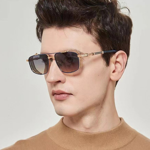 Nuevas Gafas de Sol Estilo Punk para Hombre, Marco Cuadrado Pequeño de Metal Negro, Protección UV400, Lentes de PC Clase 2 - Product Image 3