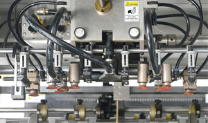 Dyuan Mhk 820 हॉट सेलिंग फ्लैट पेपर डाई कटिंग मशीन स्वचालित कार्ड बोर्ड पंचिंग मशीन हाई स्पीड डाई कटर - Product Image 5