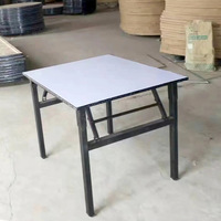 Tables et chaises pliantes modernes et minimalistes pour hôtels, banquets de mariage, restaurants, avec dessus de table en PVC et acier inoxydable