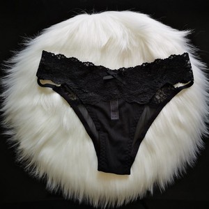 Culottes string sexy en dentelle européenne et américaine, taille basse, semi-couvrantes, transparentes et séduisantes. - Product Image 4