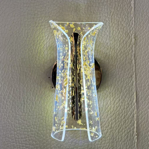 <span class=keywords><strong>Applique</strong></span> <span class=keywords><strong>murale</strong></span> LED moderne en acrylique avec effet feuille d'or, design créatif incurvé pour salon et hôtel, lumière chaude 3000K, garantie 3 ans - Product Image 3