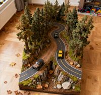 Scène de paysage forestier miniature en plastique pour voitures RC 1:20 avec herbe artificielle, arbres, chemin rocailleux, plateforme d'affichage pour la décoration de la maison